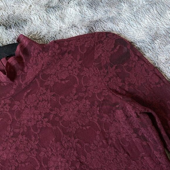 Vince Camuto Bell Sleeve Lace Top - Picture 2 of 10